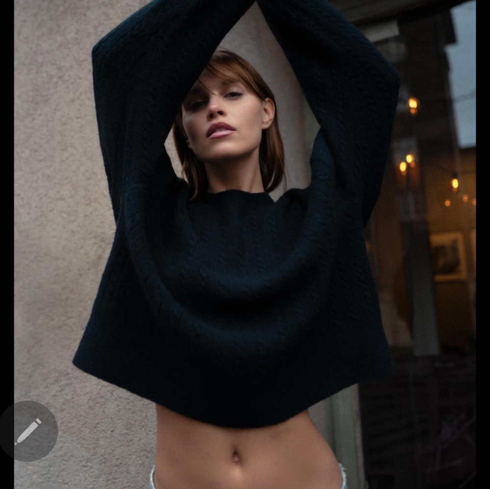 Zara Black Cable Knit Sweater